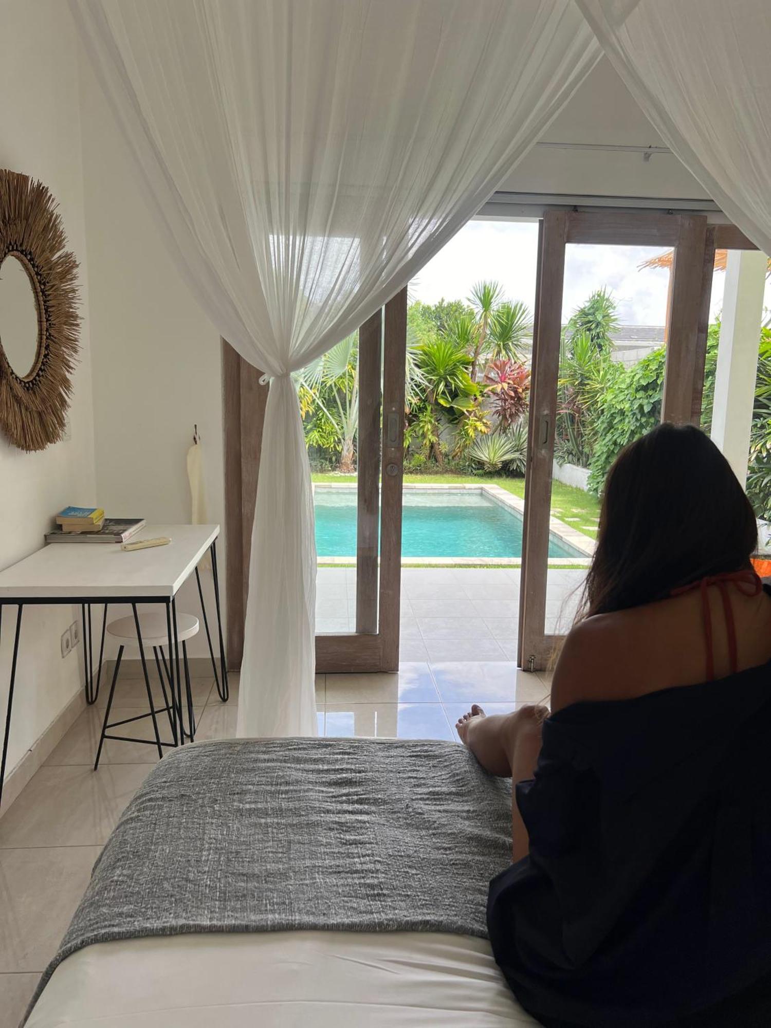 Palma Padang Linjong Villa *